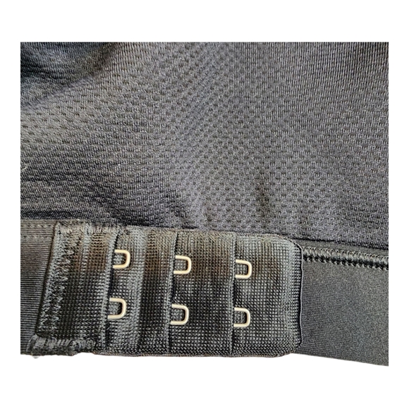 Aerie Sweat Most Support Sports Bra Size Medium - Picture 9 of 9